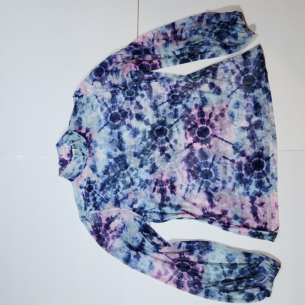 Full Circle Trends long sleeve mock neck sheer top Size 1X W-325